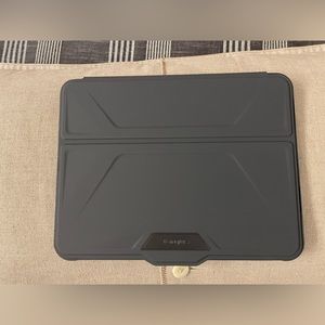 NEW Targus - Pro-Tek Case for 10.9" iPad - Grey/Black.